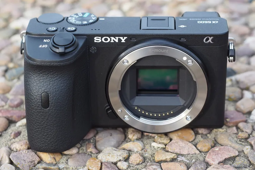 Sony A6600 10 1