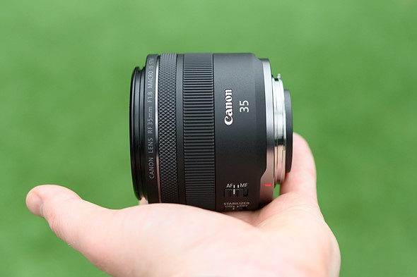 Canon RF 35mm f1.8 Macro IS STM
