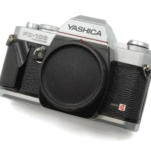 Yashica FX-103 ..